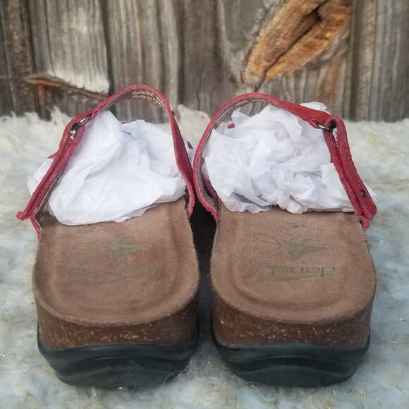 Red Strappy Sandal Dansko Jenelle Size EU 38 US 7.5-8 Patent Leather Wedge Thong - Picture 6 of 16